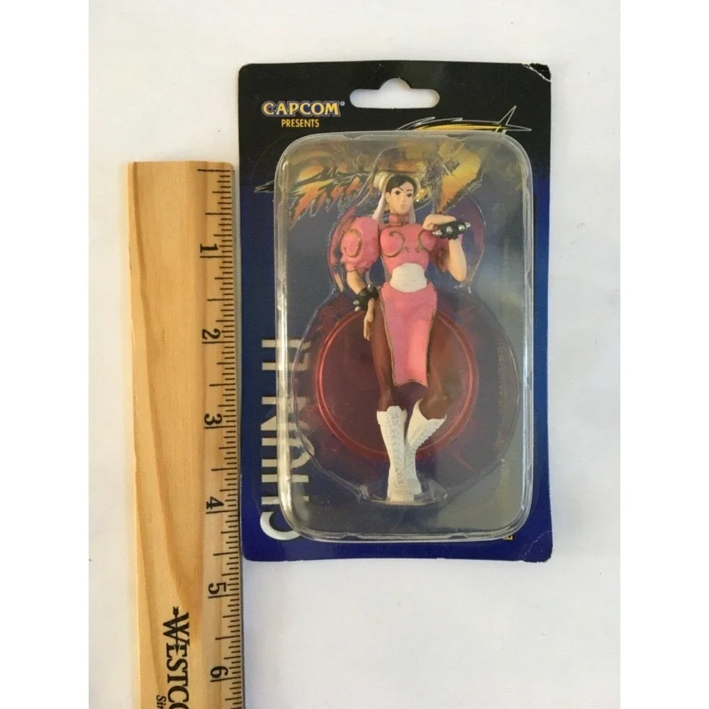 Capcom Street Fighter IV 4 Chun-li Pink Exclusive Collector's Edition Statuette